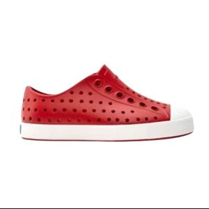 Native Shoes Jefferson Child – Play-Ready, Lightweight, Waterproof & Breathable